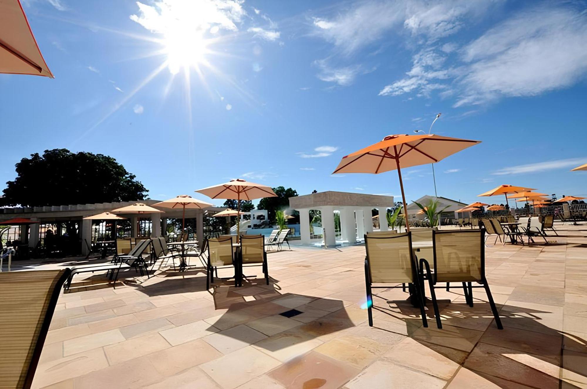 Aparthotel L'acqua Diroma 1,2,3,4 E 5 - Adriele